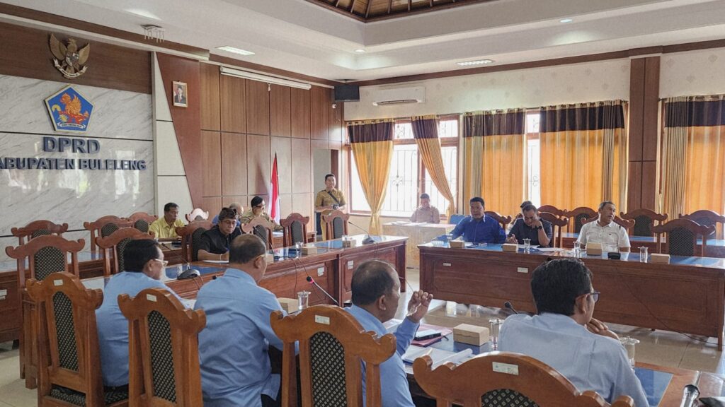 Rapat Dengar Pendapat Komisi III DPRD Kabupaten Buleleng Terkait Rencana Penetapan Tarif Perumda Tirta Hita Buleleng Tahun 2026