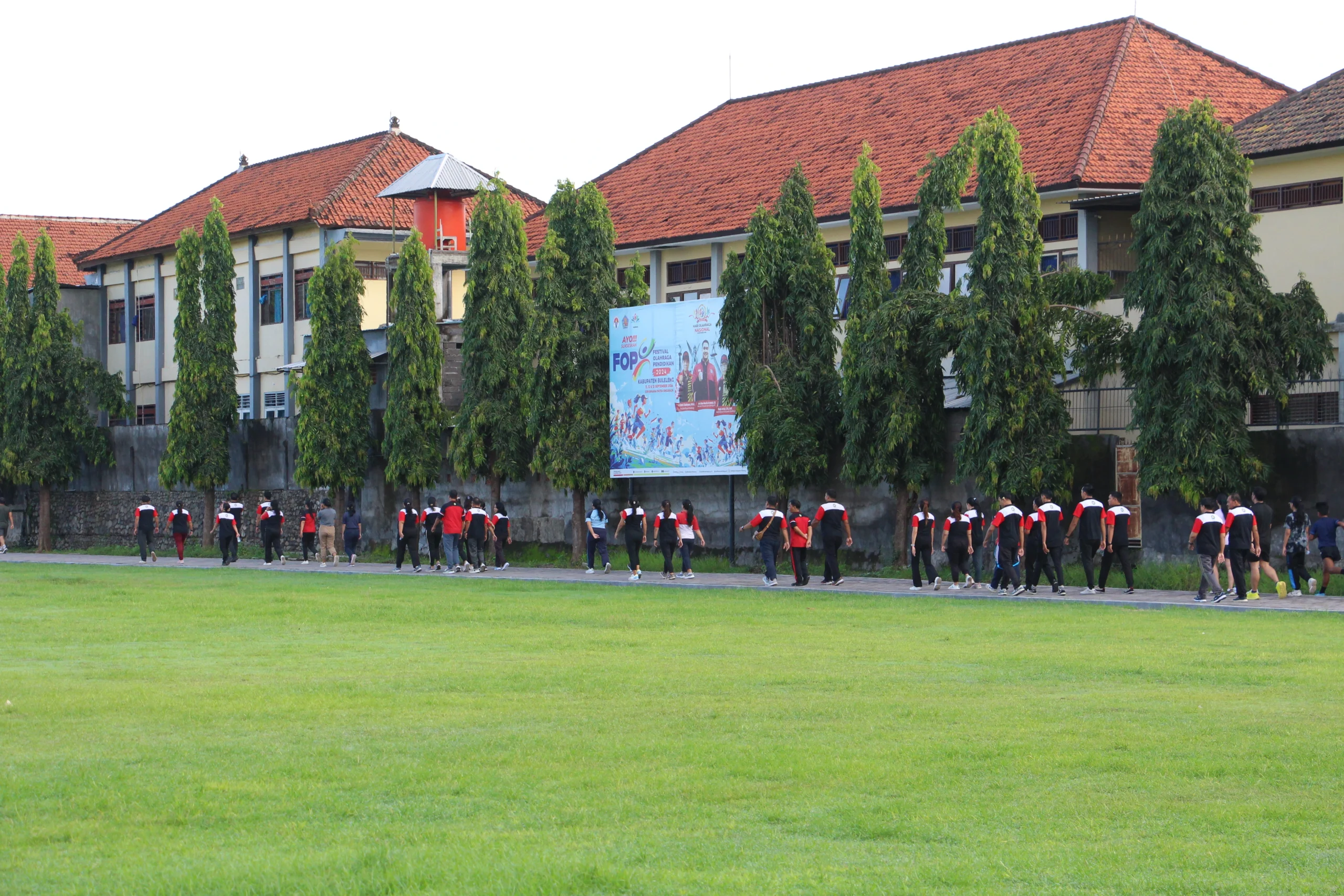 Jumat Ceria: Kegiatan Olahraga di Jogging Track Lapangan Bhuana Patra