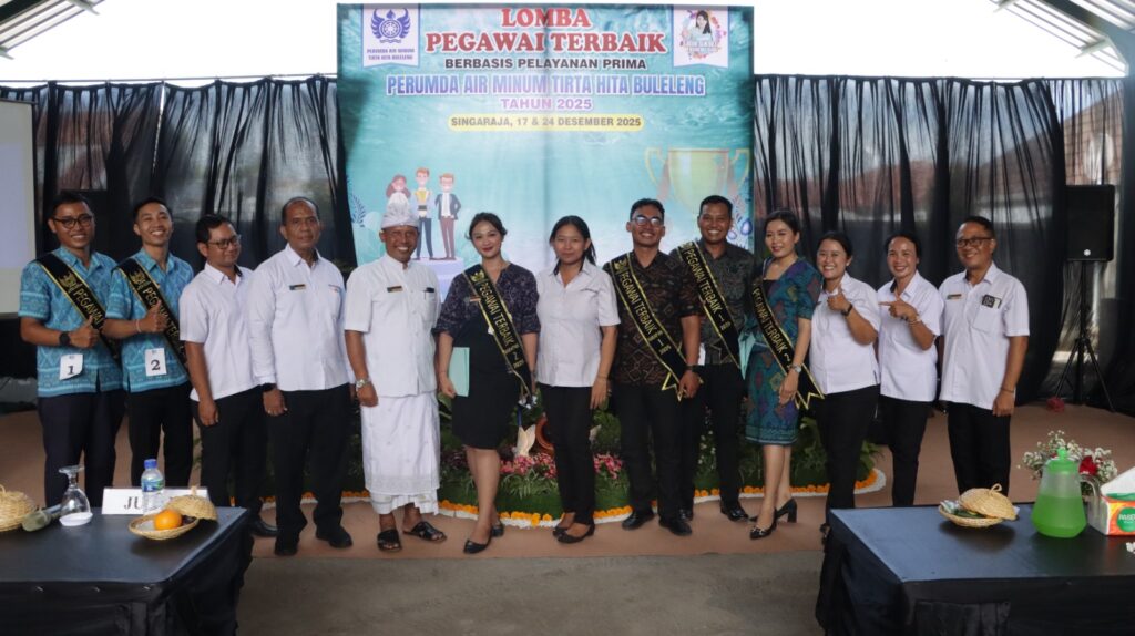 Tingkatkan Kualitas SDM, Perumda THB Berikan Reward kepada Pegawai Terbaik