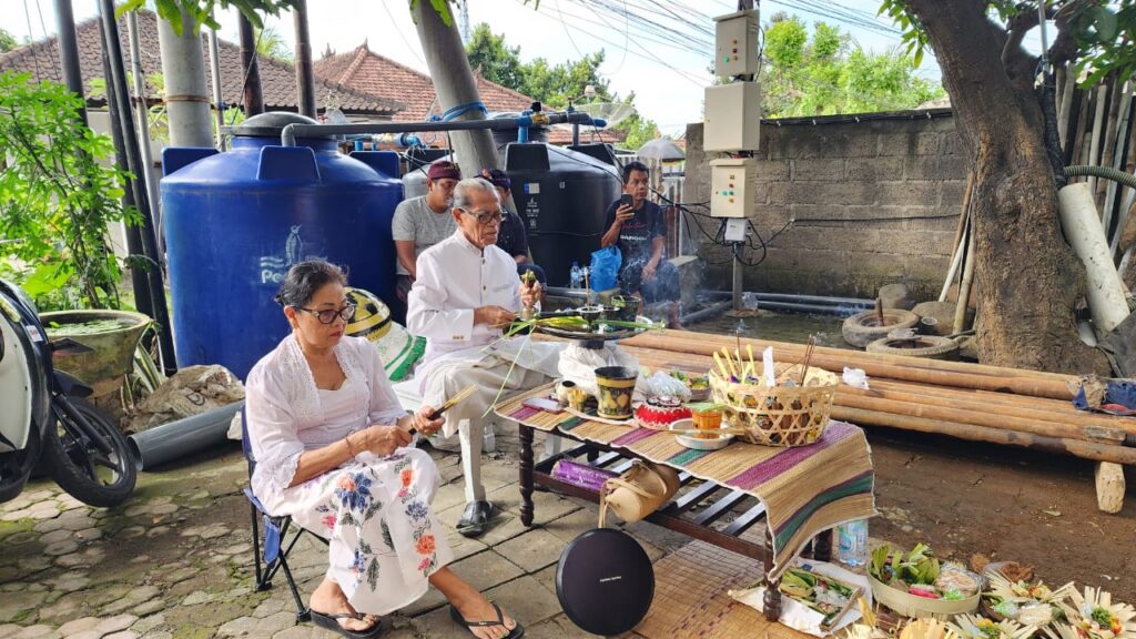 Pelaksanaan Pecaruan Eka Sata Awali Pembangunan Sumur Uji BTN Banyuning Indah